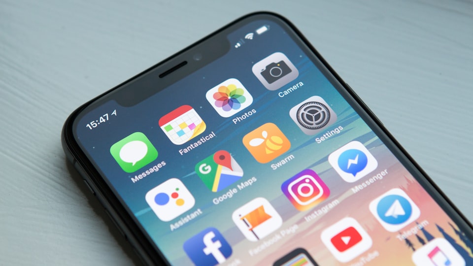 Mobile app development on iOS and Android smartphones